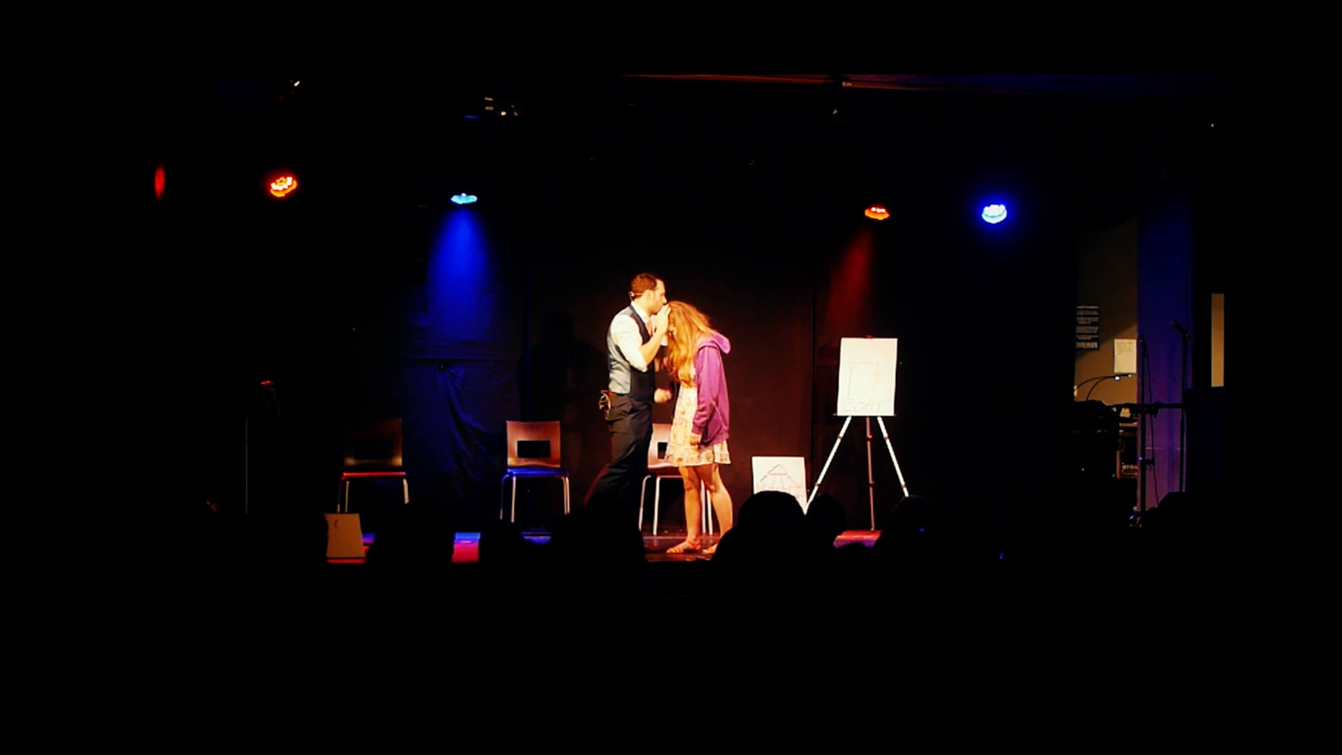 Aaron hypnotising lady on stage at edinburgh fringe magic show